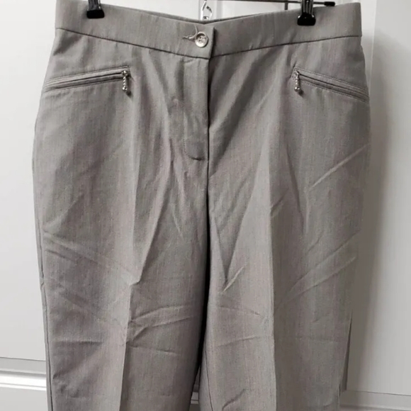 Mode De Vie Women's Shorts Size: 8 - Picture 1 of 9